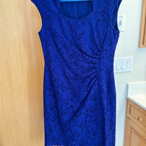 Brand New Tahari Arthur S. Levine Dress - Size 6 - Picture 1 of 8